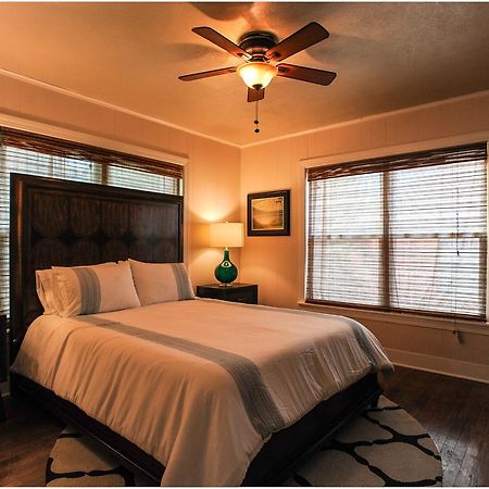 The Coyle Cabin - Close To Downtown, Stadiums, U Of H, Med Center Houston Esterno foto